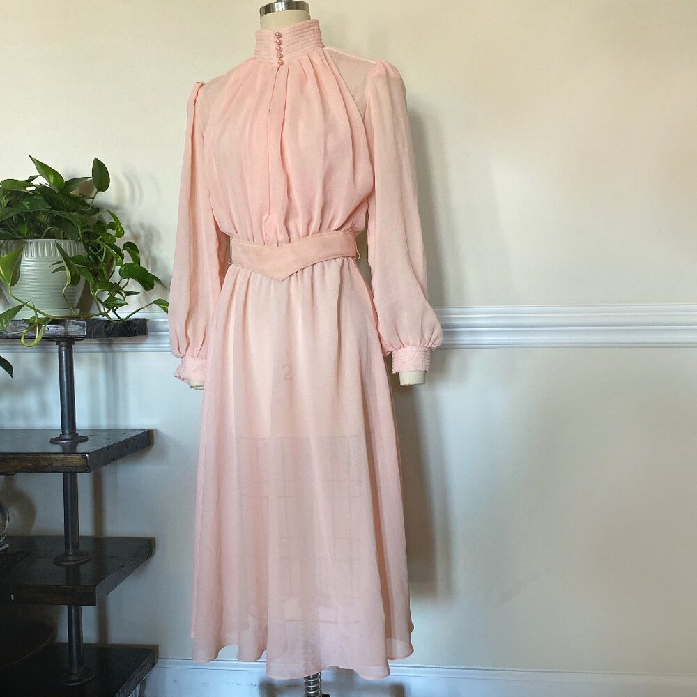Vintage 80’s R.E.O pink cream belted dress. Union made! Size small.